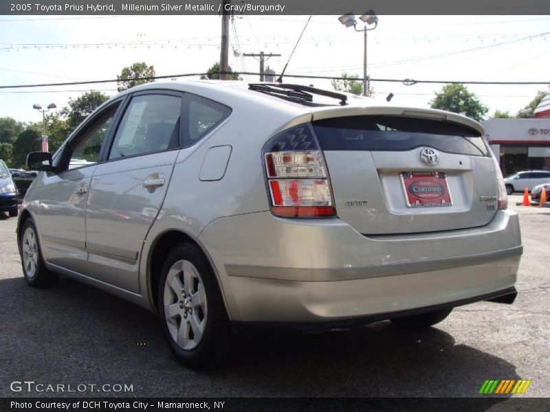 Millenium Silver Metallic / Gray/Burgundy 2005 Toyota Prius Hybrid