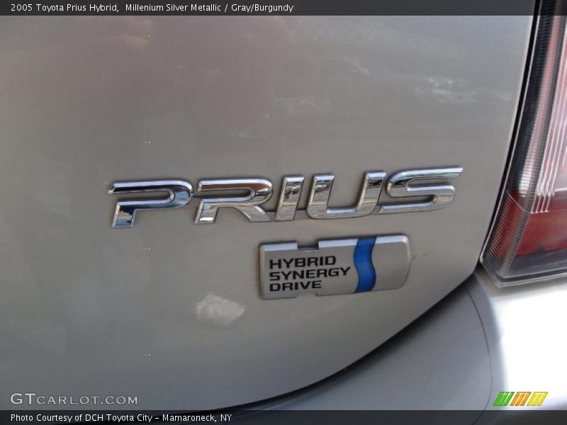 Millenium Silver Metallic / Gray/Burgundy 2005 Toyota Prius Hybrid