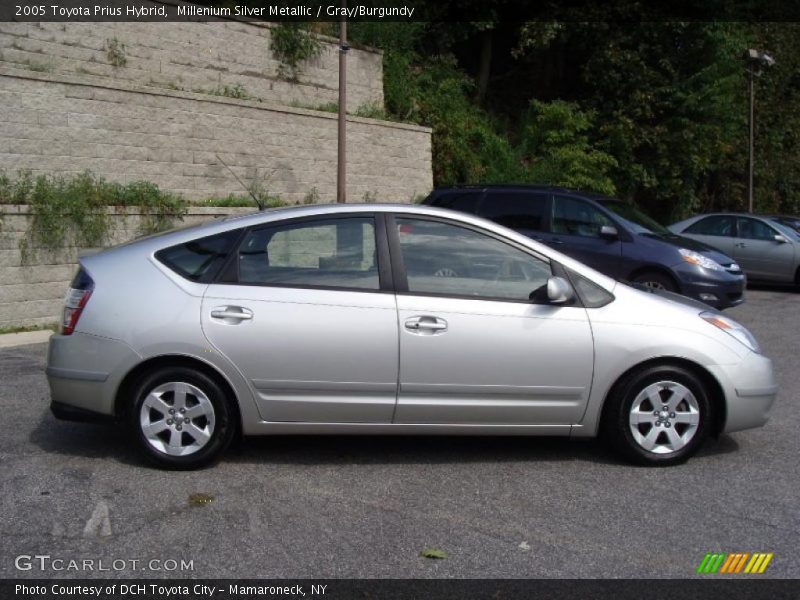 Millenium Silver Metallic / Gray/Burgundy 2005 Toyota Prius Hybrid