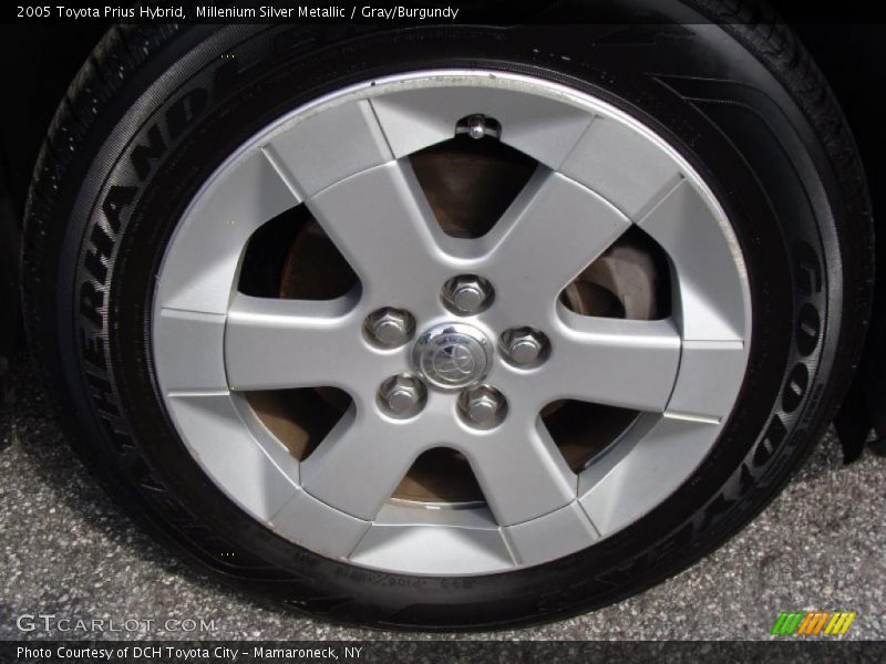 Millenium Silver Metallic / Gray/Burgundy 2005 Toyota Prius Hybrid
