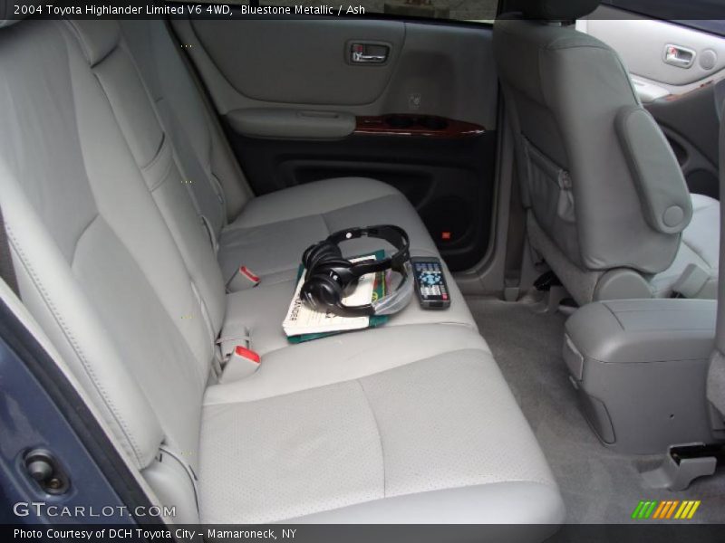 Bluestone Metallic / Ash 2004 Toyota Highlander Limited V6 4WD
