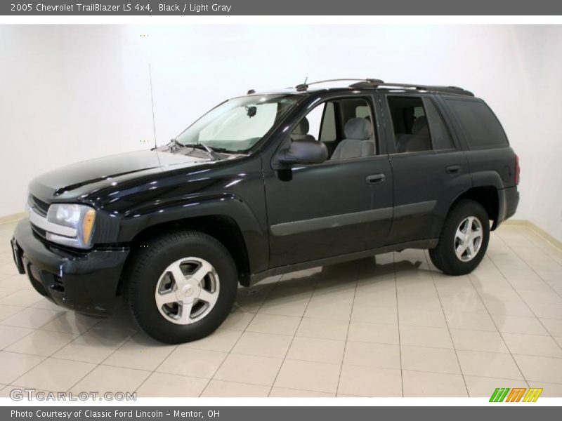 Black / Light Gray 2005 Chevrolet TrailBlazer LS 4x4