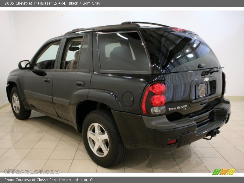 Black / Light Gray 2005 Chevrolet TrailBlazer LS 4x4