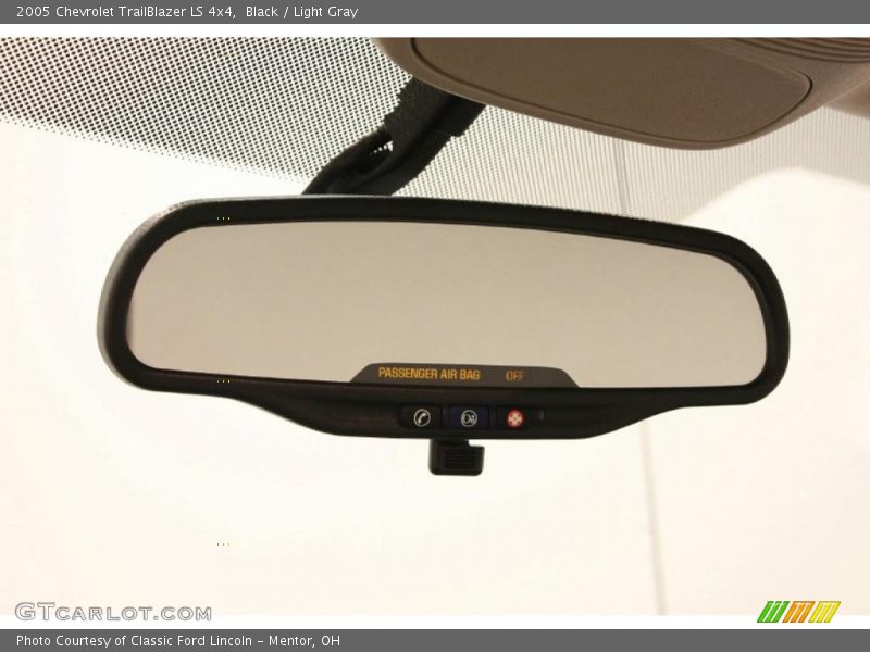 Black / Light Gray 2005 Chevrolet TrailBlazer LS 4x4