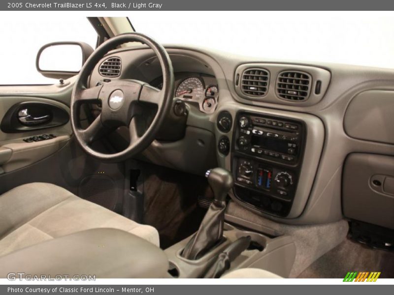 Black / Light Gray 2005 Chevrolet TrailBlazer LS 4x4