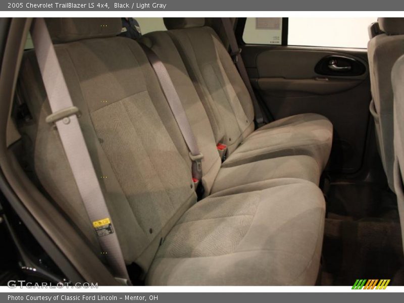 Black / Light Gray 2005 Chevrolet TrailBlazer LS 4x4