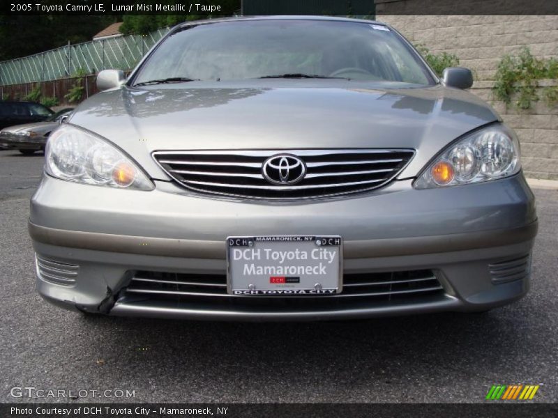 Lunar Mist Metallic / Taupe 2005 Toyota Camry LE