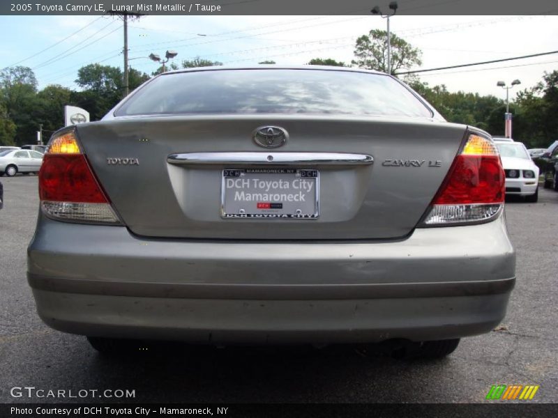 Lunar Mist Metallic / Taupe 2005 Toyota Camry LE