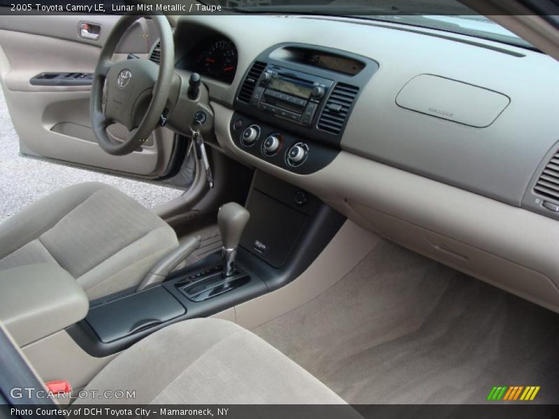 Lunar Mist Metallic / Taupe 2005 Toyota Camry LE