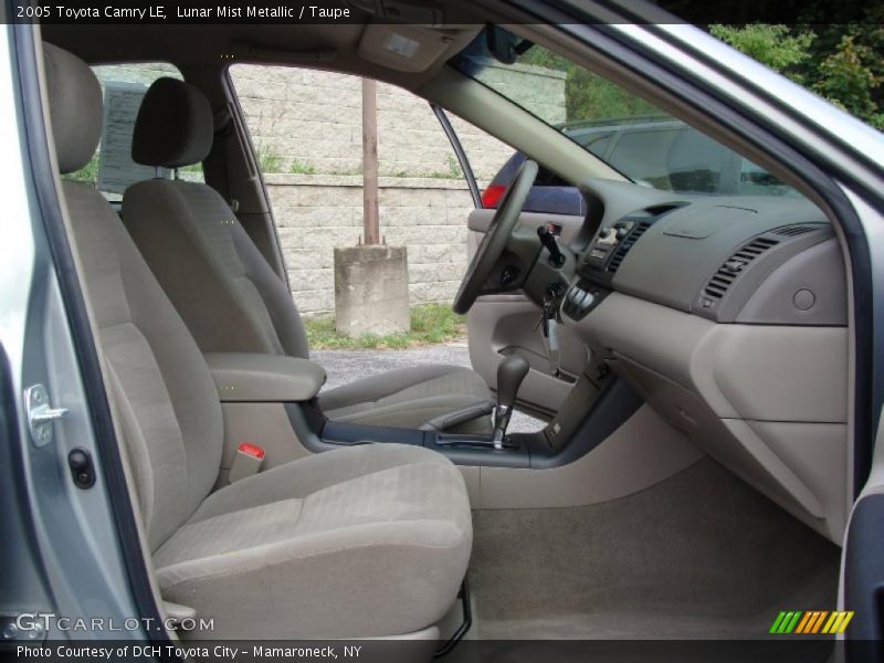 Lunar Mist Metallic / Taupe 2005 Toyota Camry LE