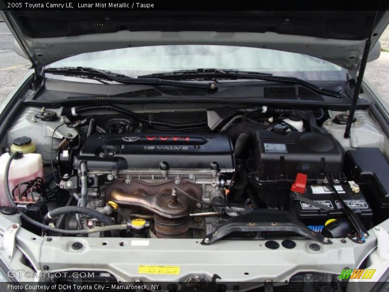 Lunar Mist Metallic / Taupe 2005 Toyota Camry LE