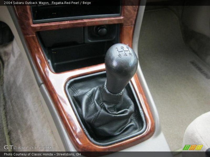 Regatta Red Pearl / Beige 2004 Subaru Outback Wagon