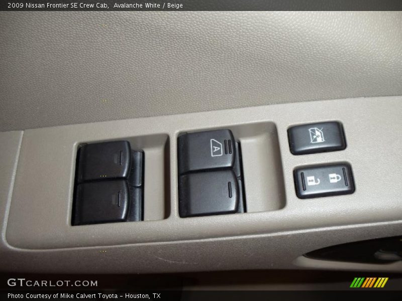 Avalanche White / Beige 2009 Nissan Frontier SE Crew Cab