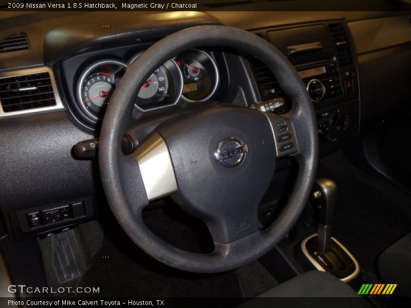 Magnetic Gray / Charcoal 2009 Nissan Versa 1.8 S Hatchback