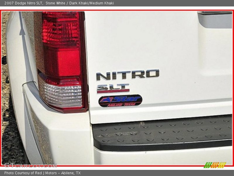 Stone White / Dark Khaki/Medium Khaki 2007 Dodge Nitro SLT