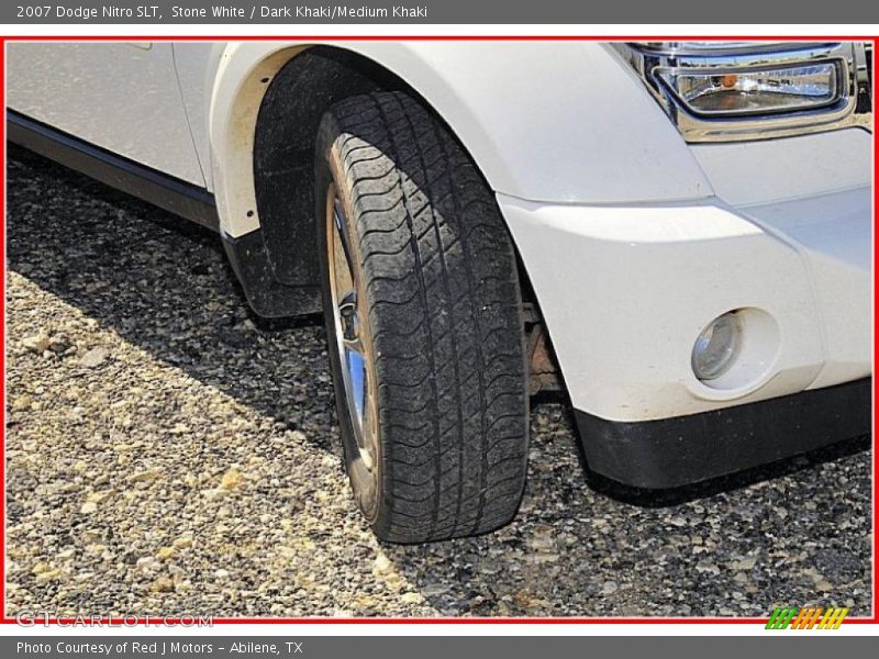 Stone White / Dark Khaki/Medium Khaki 2007 Dodge Nitro SLT