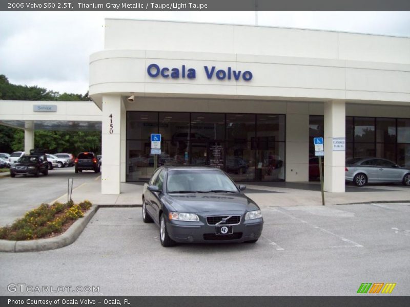 Titanium Gray Metallic / Taupe/Light Taupe 2006 Volvo S60 2.5T