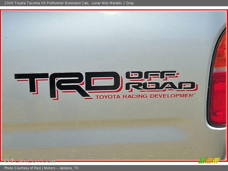 Lunar Mist Metallic / Gray 2000 Toyota Tacoma V6 PreRunner Extended Cab