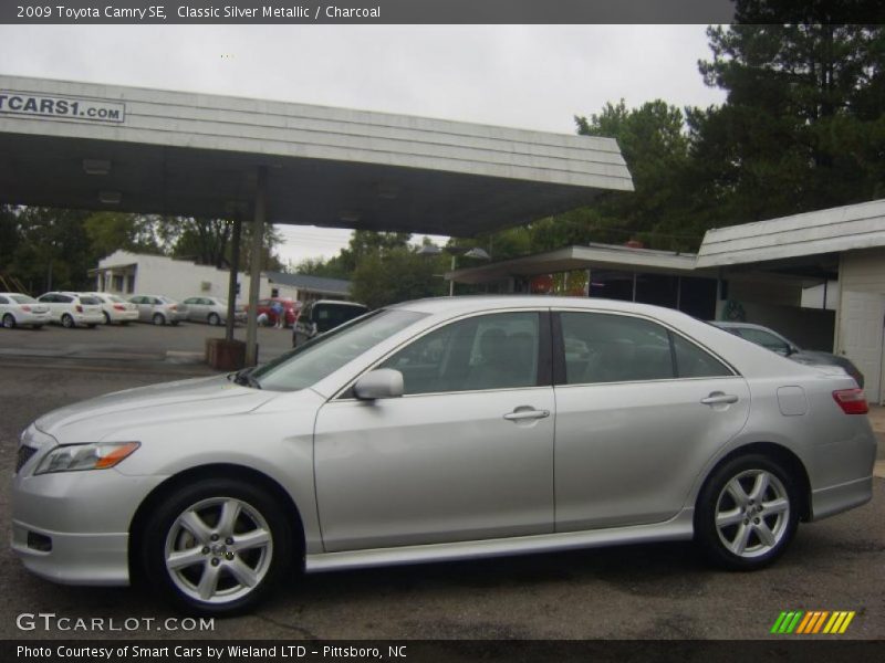 Classic Silver Metallic / Charcoal 2009 Toyota Camry SE