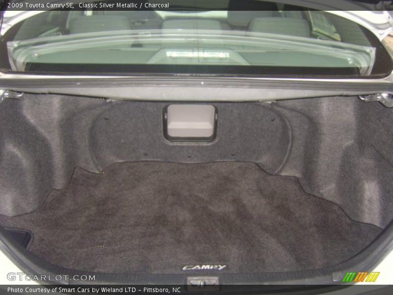 Classic Silver Metallic / Charcoal 2009 Toyota Camry SE
