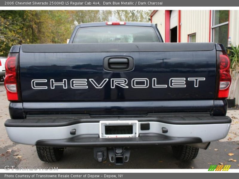Dark Blue Metallic / Dark Charcoal 2006 Chevrolet Silverado 2500HD LS Regular Cab 4x4