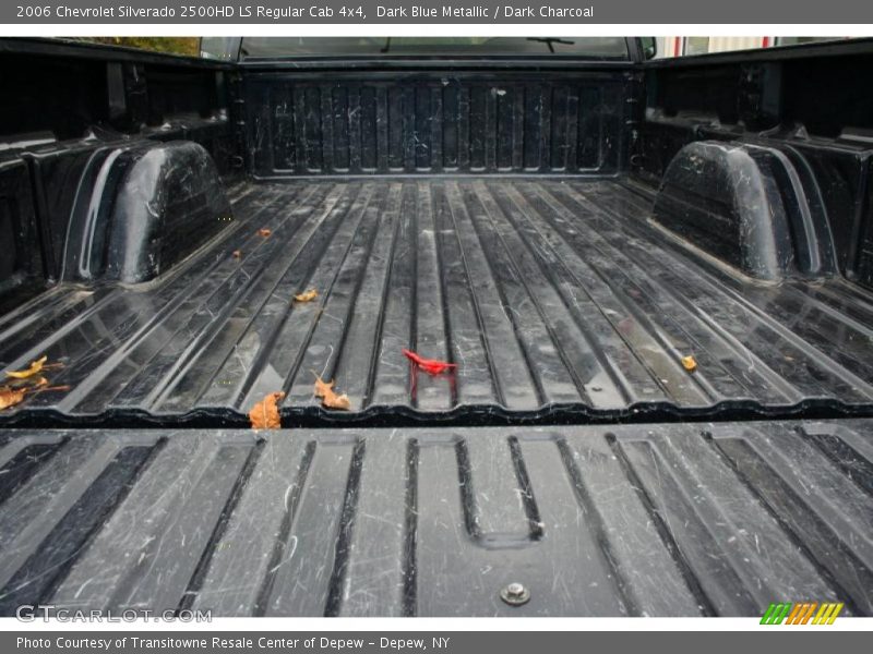 Dark Blue Metallic / Dark Charcoal 2006 Chevrolet Silverado 2500HD LS Regular Cab 4x4