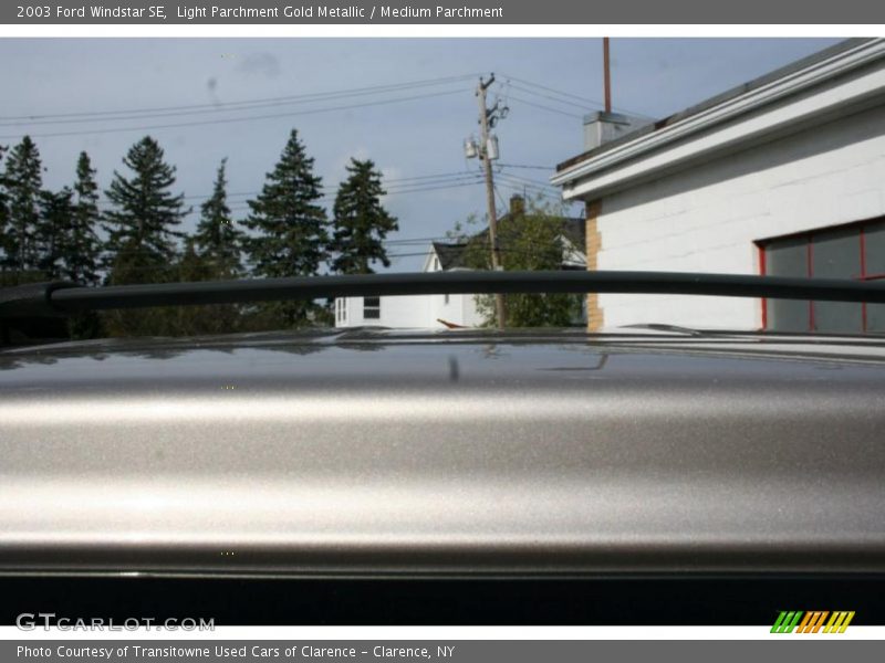 Light Parchment Gold Metallic / Medium Parchment 2003 Ford Windstar SE