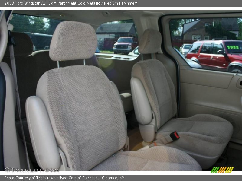 Light Parchment Gold Metallic / Medium Parchment 2003 Ford Windstar SE