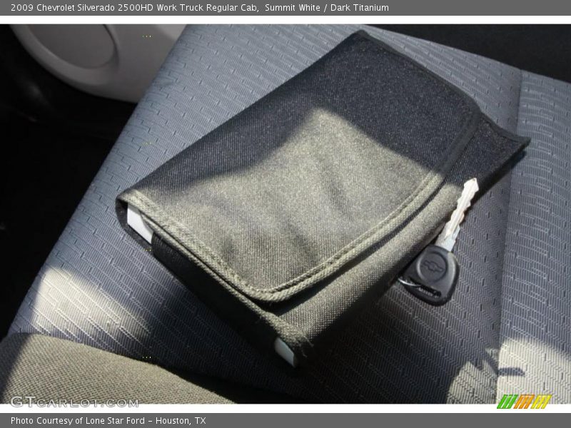 Summit White / Dark Titanium 2009 Chevrolet Silverado 2500HD Work Truck Regular Cab
