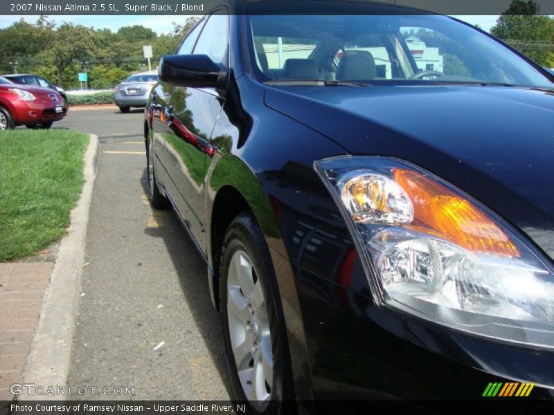 Super Black / Blond 2007 Nissan Altima 2.5 SL