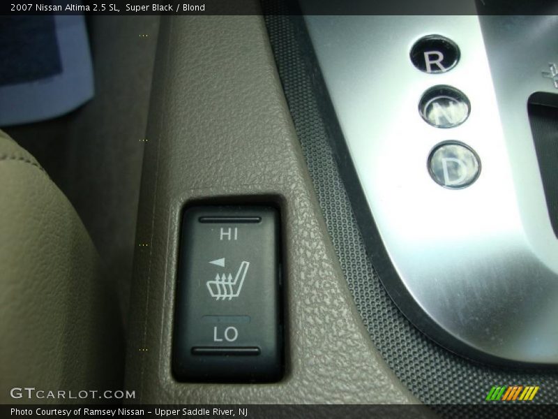 Super Black / Blond 2007 Nissan Altima 2.5 SL