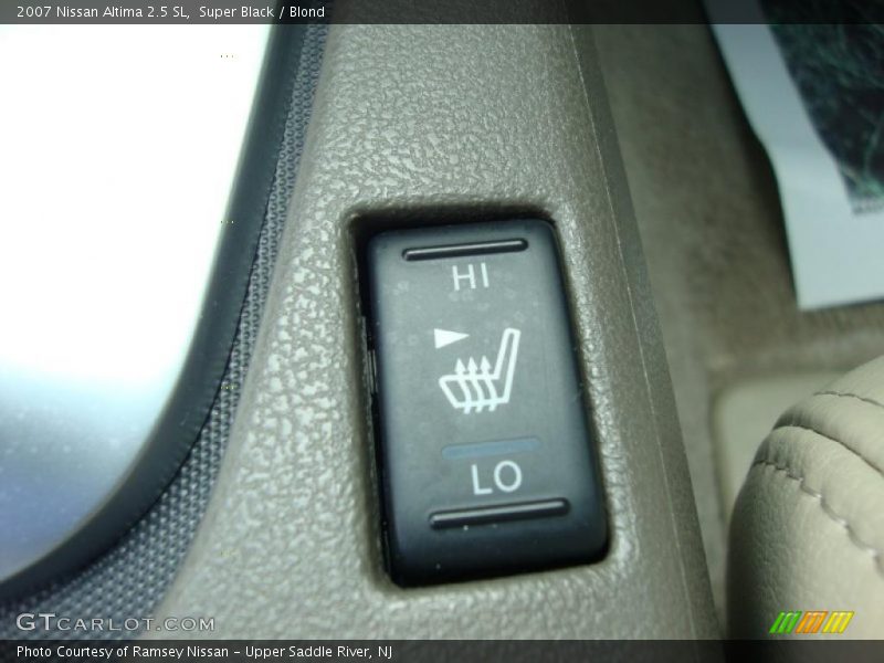 Super Black / Blond 2007 Nissan Altima 2.5 SL