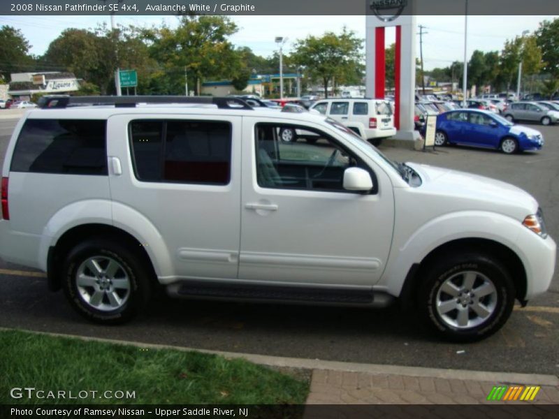 Avalanche White / Graphite 2008 Nissan Pathfinder SE 4x4