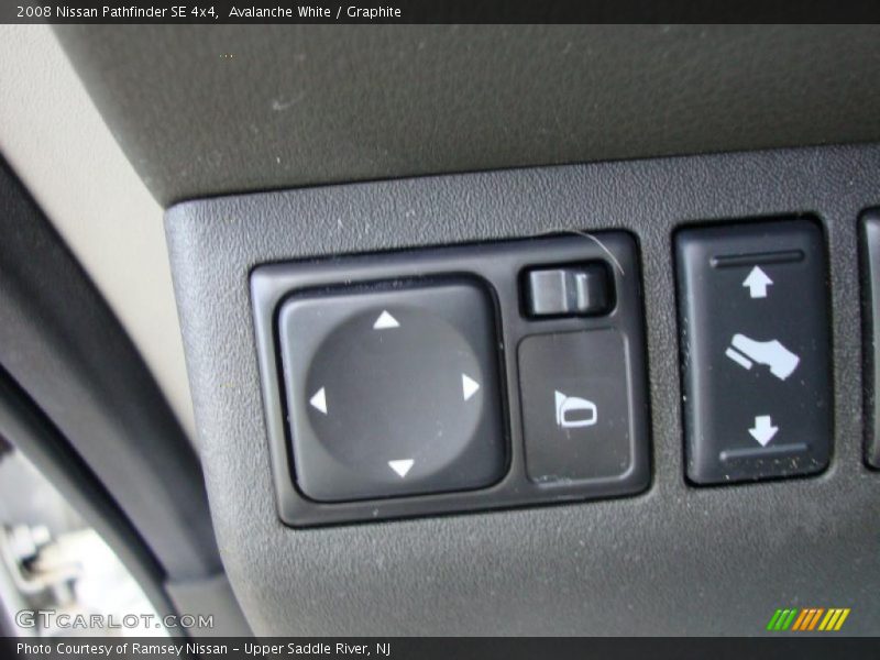 Avalanche White / Graphite 2008 Nissan Pathfinder SE 4x4