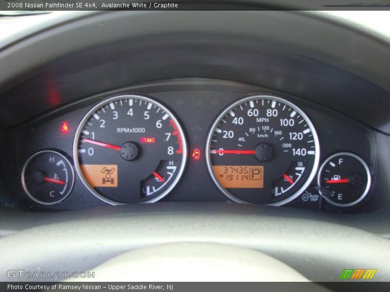 Avalanche White / Graphite 2008 Nissan Pathfinder SE 4x4