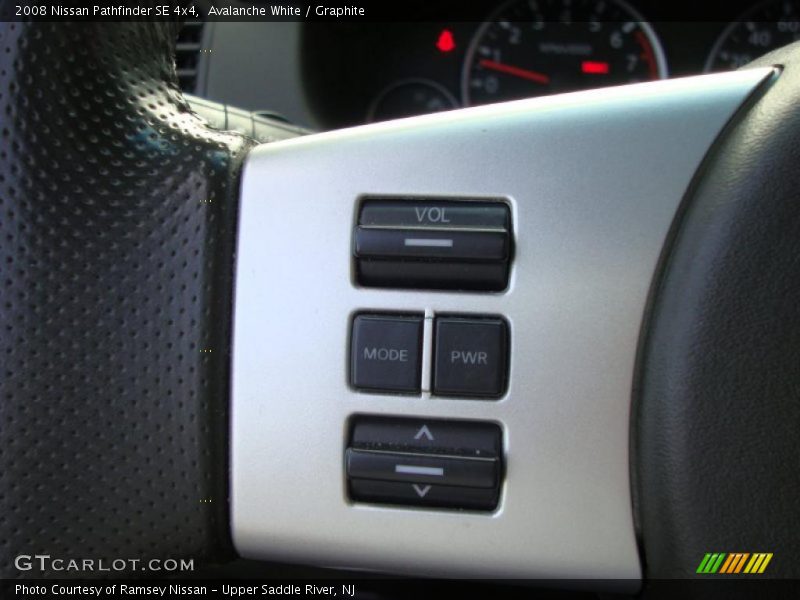 Avalanche White / Graphite 2008 Nissan Pathfinder SE 4x4
