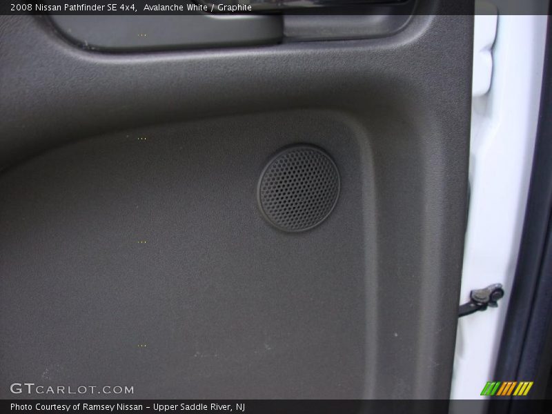Avalanche White / Graphite 2008 Nissan Pathfinder SE 4x4