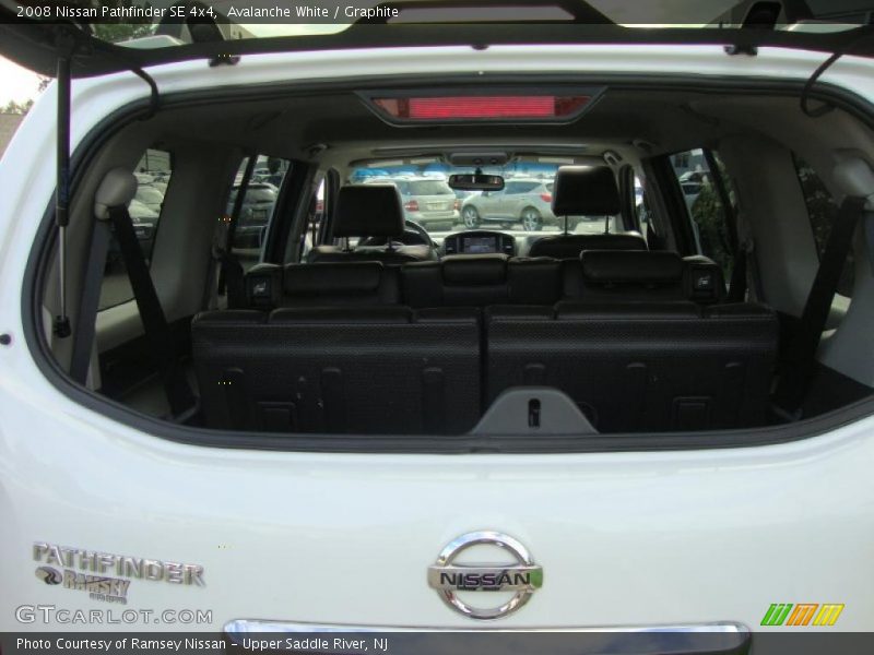 Avalanche White / Graphite 2008 Nissan Pathfinder SE 4x4