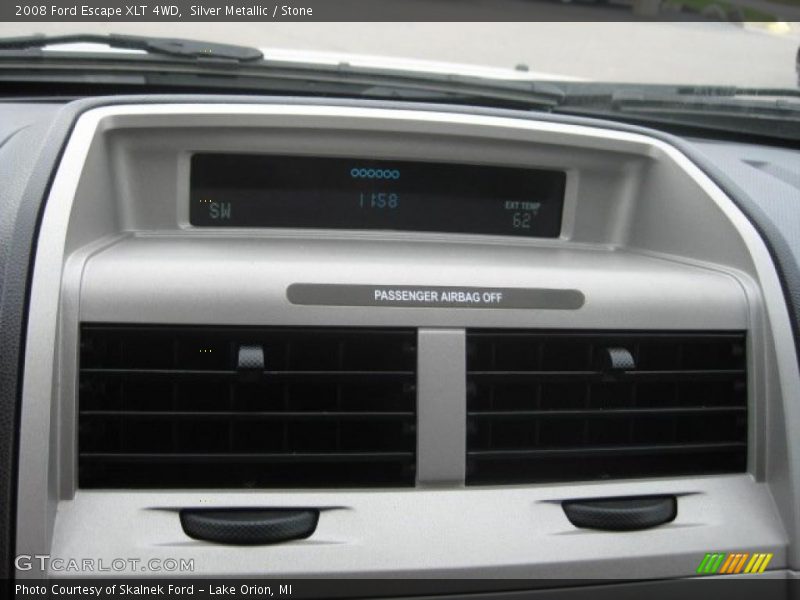Silver Metallic / Stone 2008 Ford Escape XLT 4WD