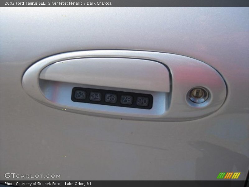 Silver Frost Metallic / Dark Charcoal 2003 Ford Taurus SEL