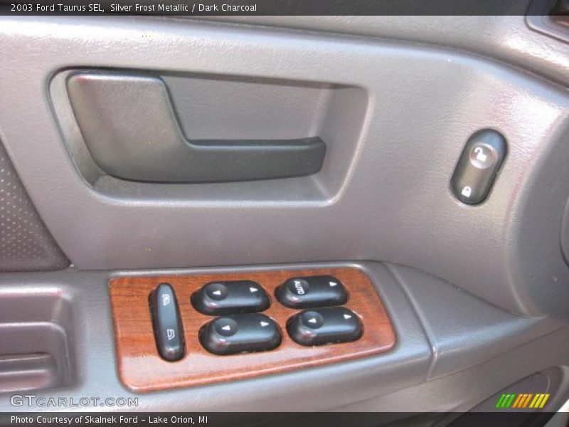 Silver Frost Metallic / Dark Charcoal 2003 Ford Taurus SEL