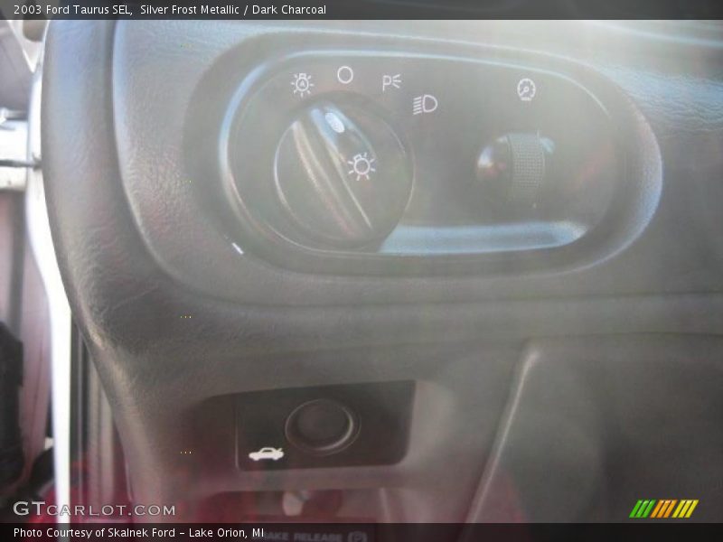 Silver Frost Metallic / Dark Charcoal 2003 Ford Taurus SEL