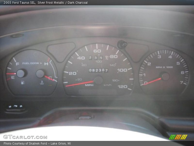 Silver Frost Metallic / Dark Charcoal 2003 Ford Taurus SEL