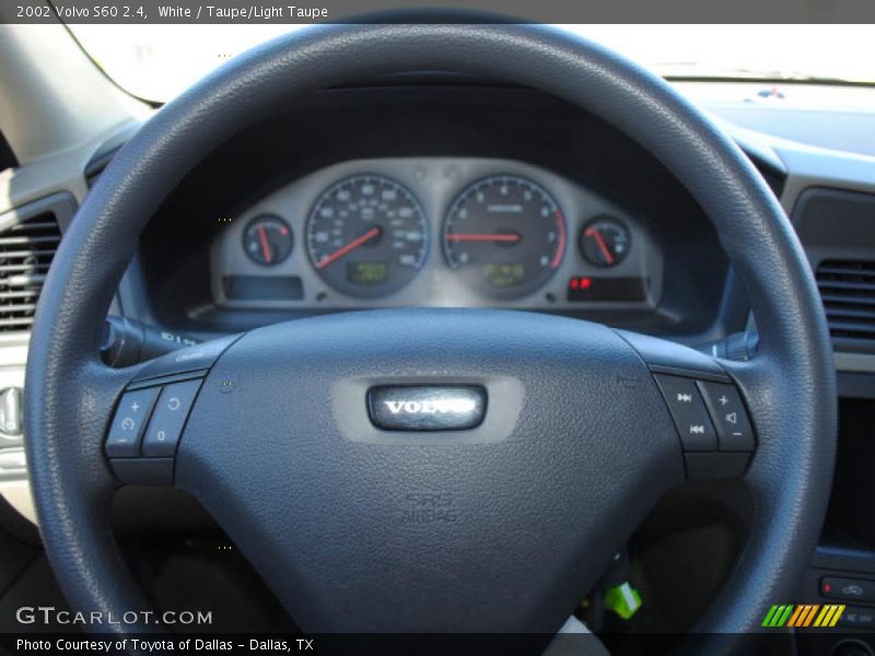 White / Taupe/Light Taupe 2002 Volvo S60 2.4