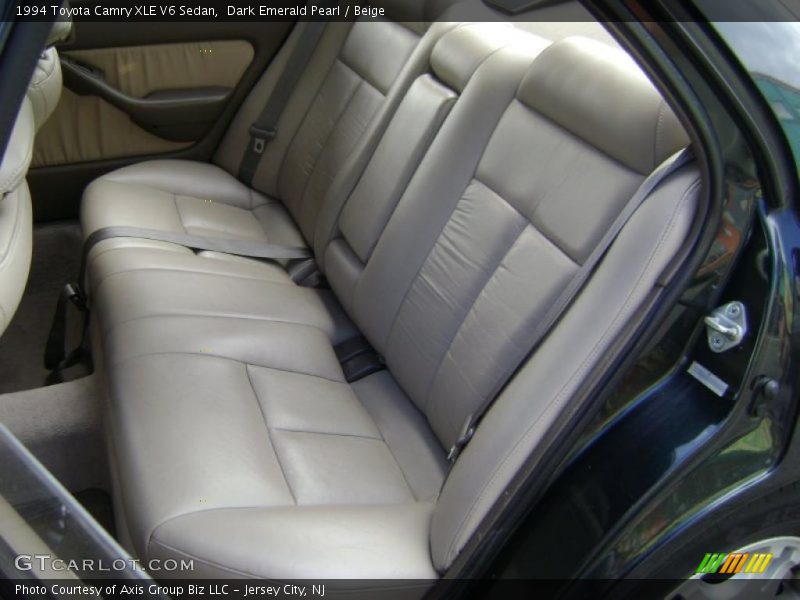 Dark Emerald Pearl / Beige 1994 Toyota Camry XLE V6 Sedan