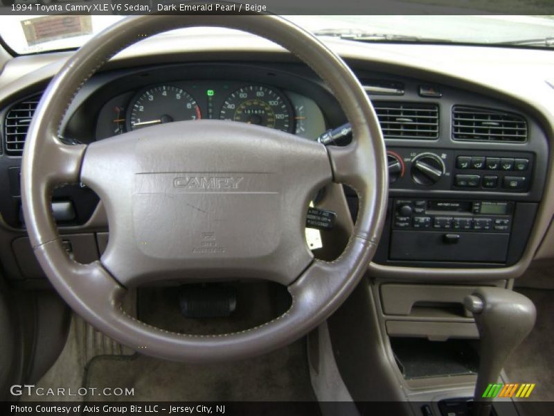 Dark Emerald Pearl / Beige 1994 Toyota Camry XLE V6 Sedan