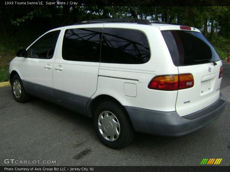 Super White / Gray 1999 Toyota Sienna LE