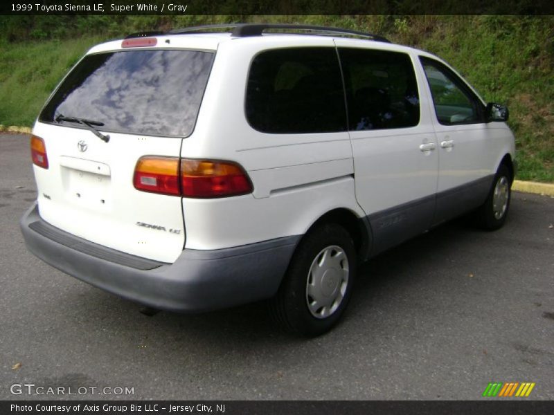 Super White / Gray 1999 Toyota Sienna LE