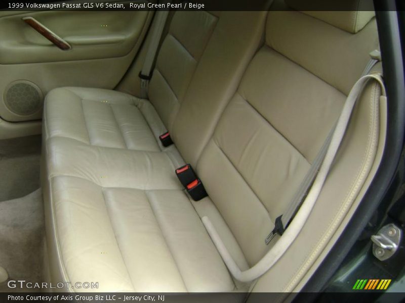 Royal Green Pearl / Beige 1999 Volkswagen Passat GLS V6 Sedan