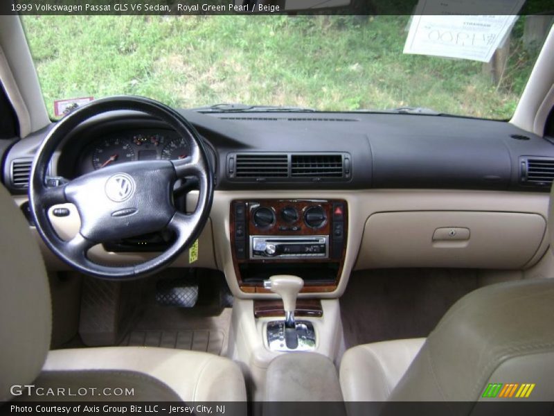 Royal Green Pearl / Beige 1999 Volkswagen Passat GLS V6 Sedan